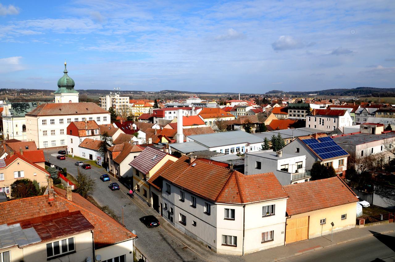 Hotel Erwin Junker Holice Kültér fotó